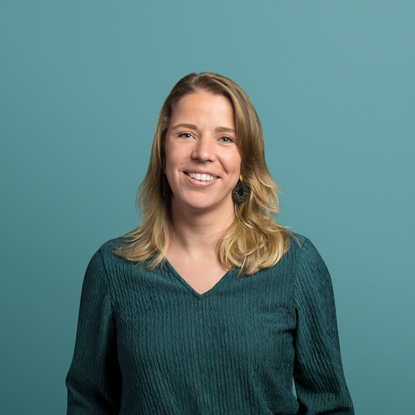 Ik roep het vaak met een knipoog, maar ik meen het serieus: [ik wil de juridische branche uitspelen.]